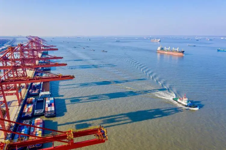 太仓港生长酿成大枢纽港